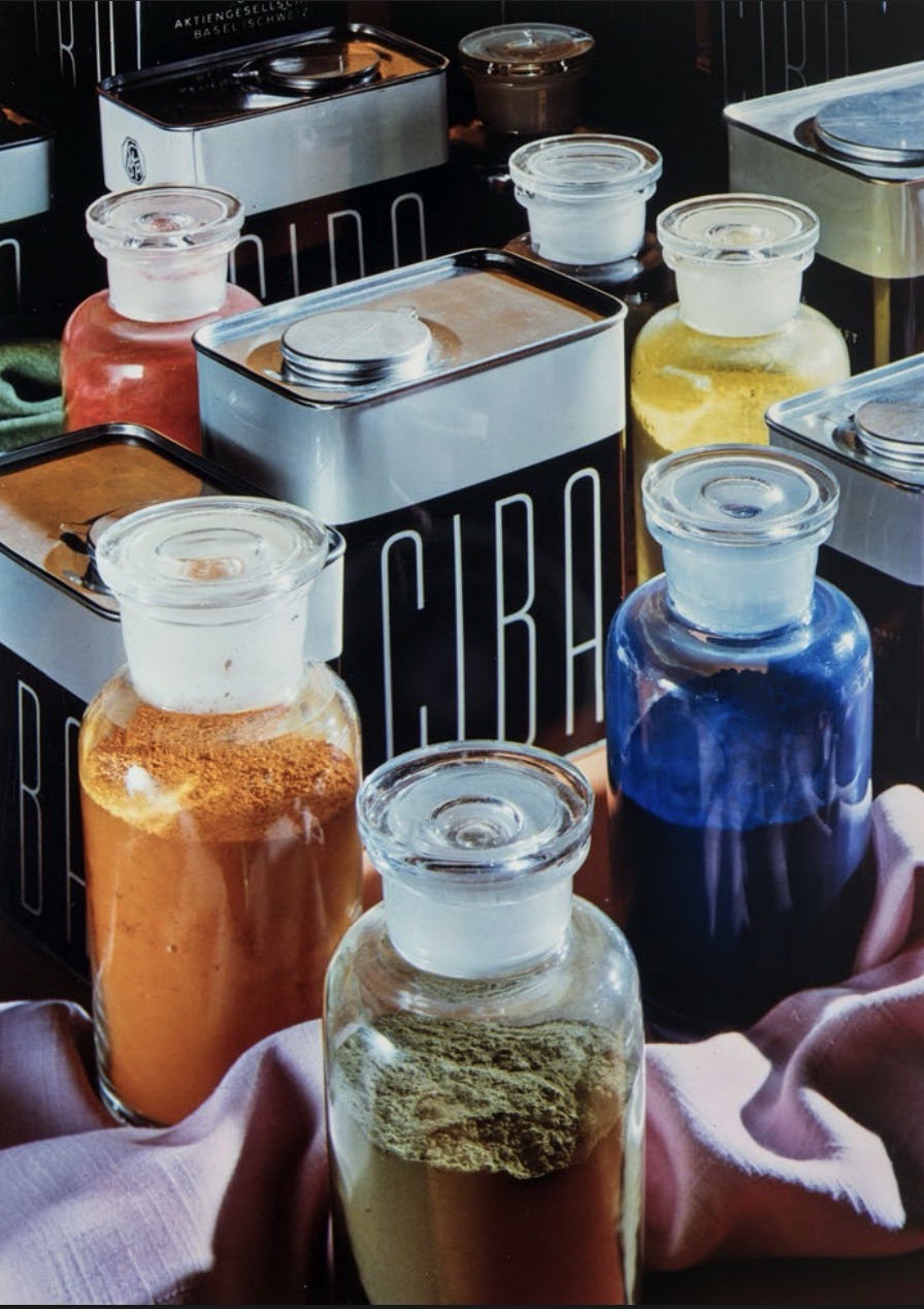 Image: Hans Hinz, Ciba Farben, undated, chromogenic print. Staatsarchiv Basel-Stadt.